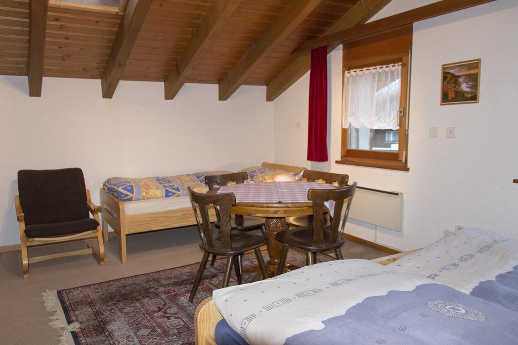Apartment Etzel Saas Fee الغرفة الصورة